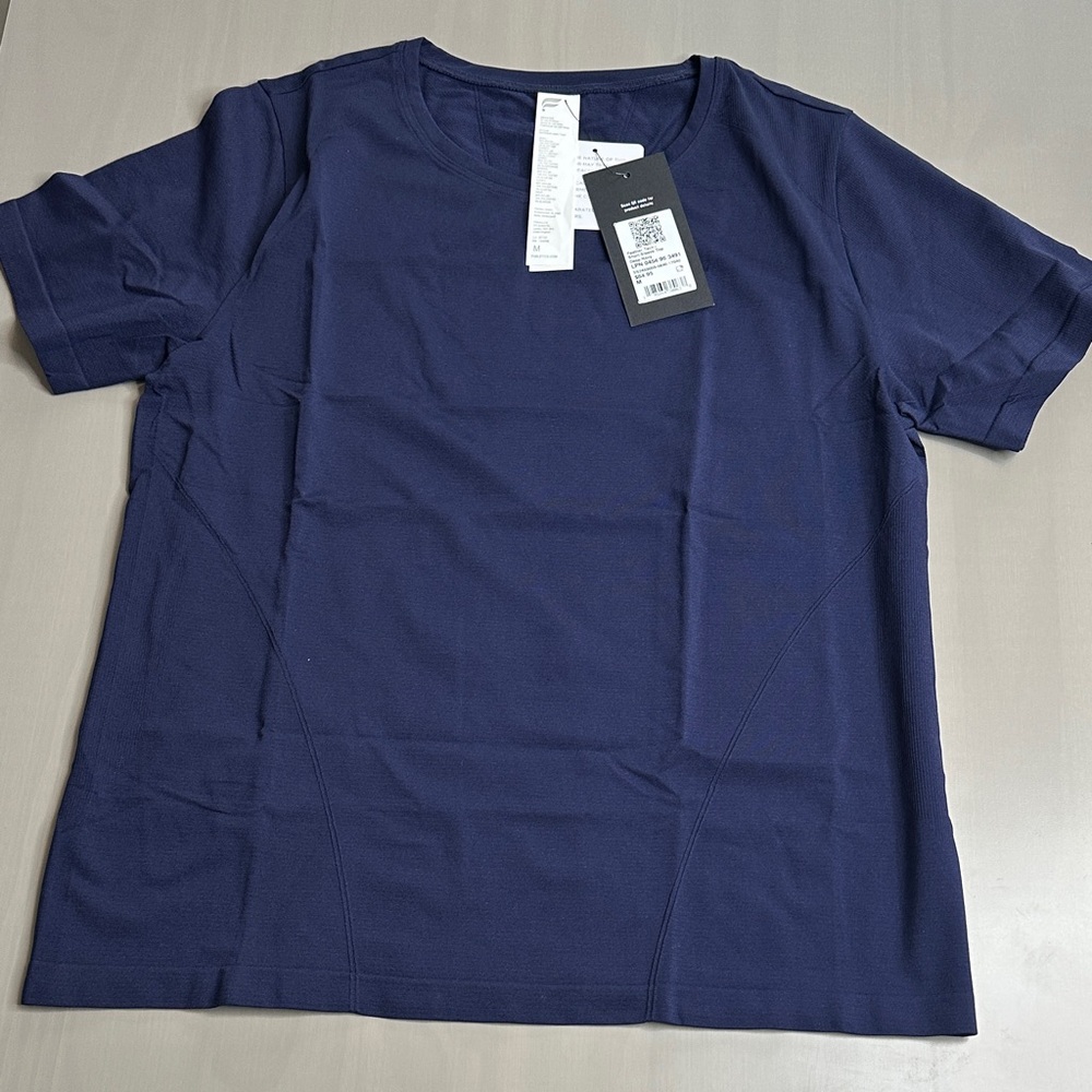 Fabletics Short Sleeve Feather Tech Tee in Deep Navy